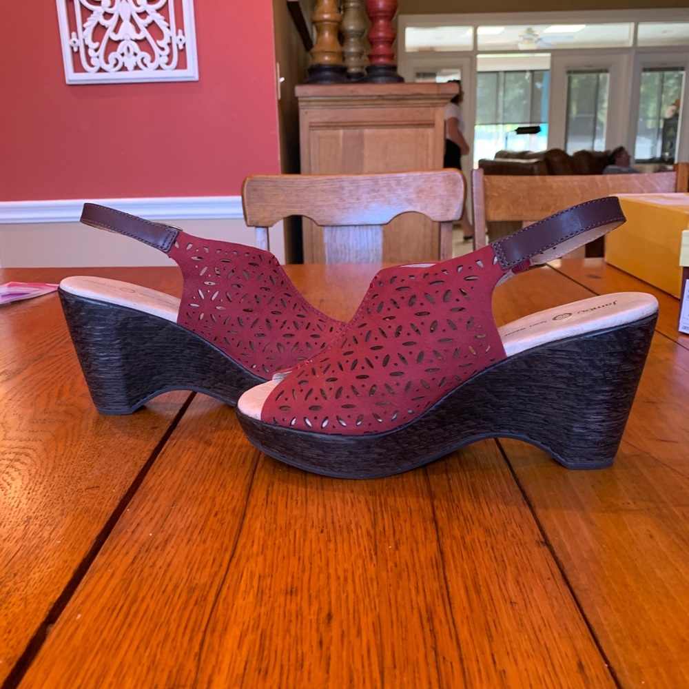 Jambu Vera High Heel Sandal in Red, Size 10